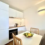 Charming 2-rooms - Walk To Beach, Near Monaco & Menton