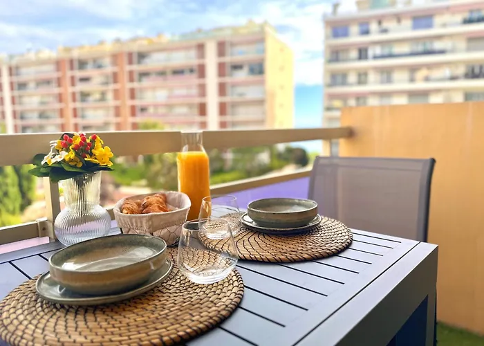 Charming 2-rooms - Walk To Beach, Near Monaco & Menton