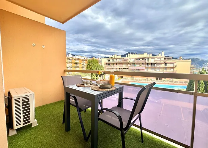 Charming 2-rooms - Walk To Beach, Near Monaco & Menton Apartament