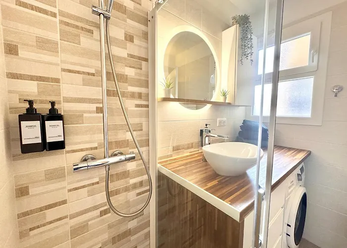 Apartament Charming 2-rooms - Walk To Beach, Near Monaco & Menton