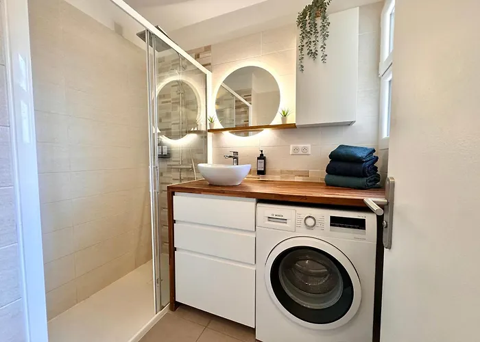 Charming 2-rooms - Walk To Beach, Near Monaco & Menton Roquebrune-Cap-Martin